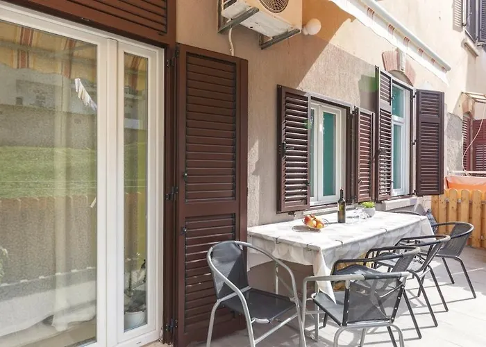 Apartment Lubina